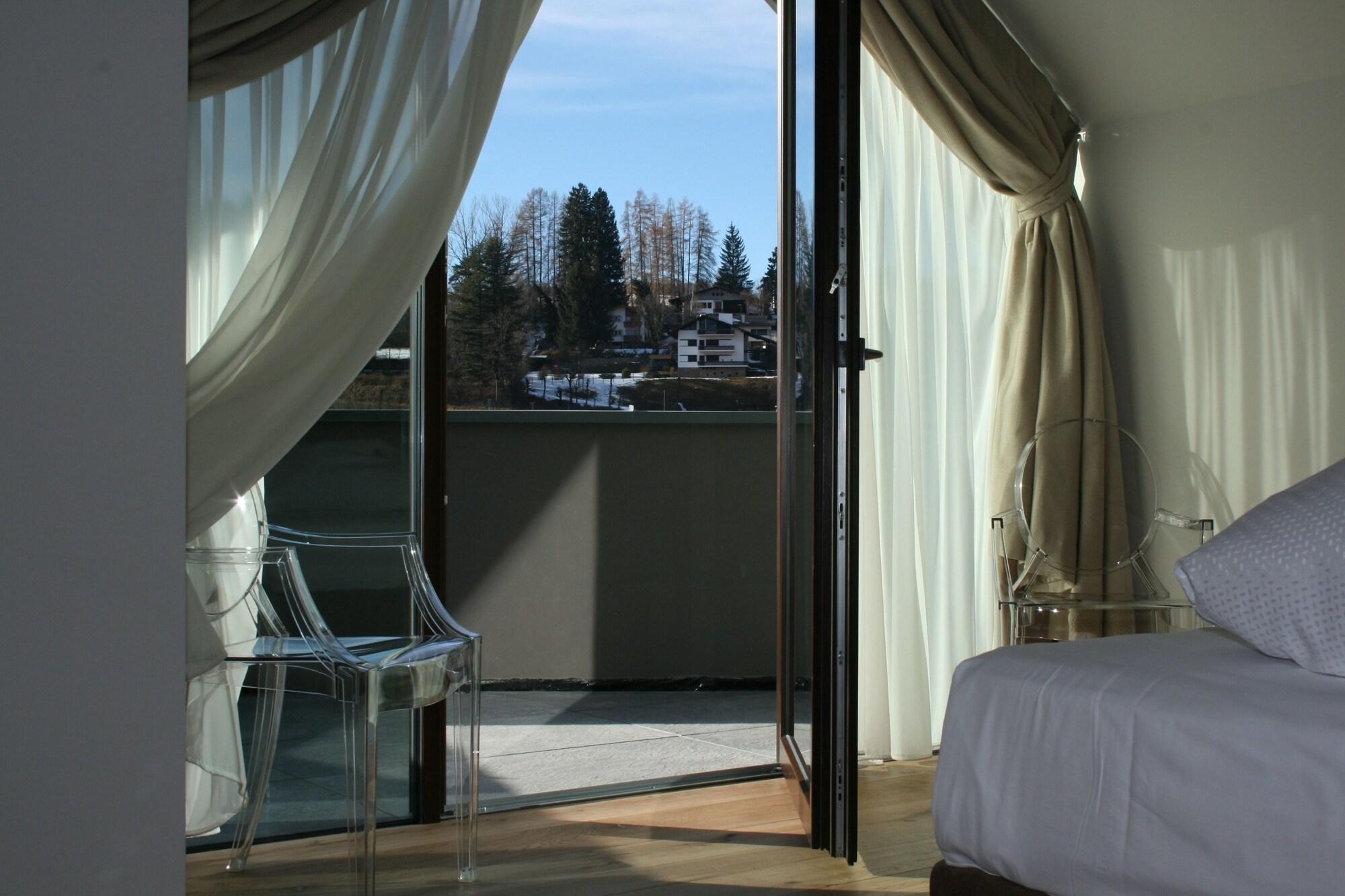 Hotel Orso Grigio กาวาเลเซ ภายนอก รูปภาพ