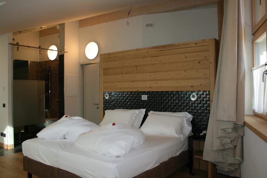 Hotel Orso Grigio กาวาเลเซ ภายนอก รูปภาพ