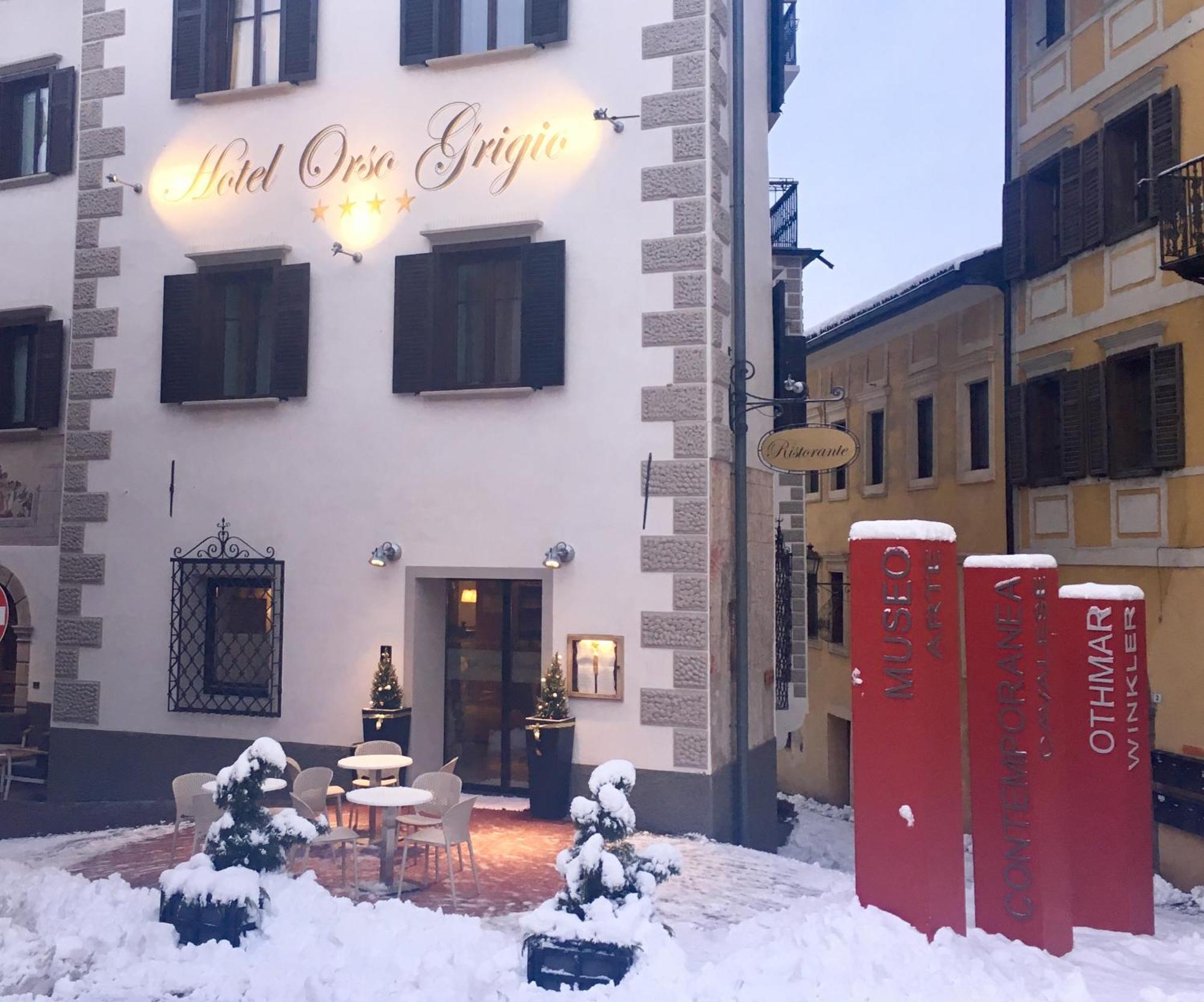 Hotel Orso Grigio กาวาเลเซ ภายนอก รูปภาพ